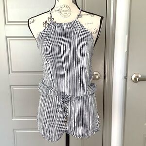 💣 Cute Lulu’s Romper 💣